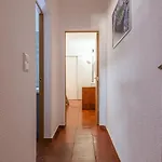 #065 Zulmira Flat By Holidays דירה אלבופיירה