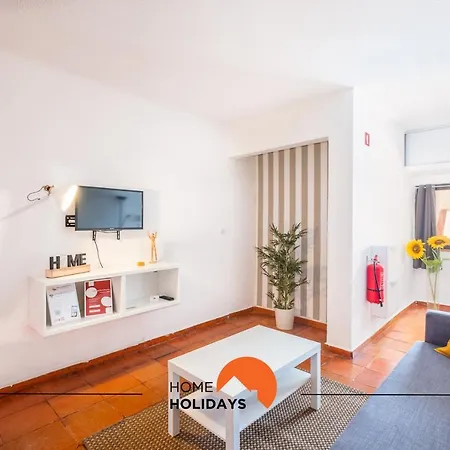 #065 Zulmira Flat By Holidays * Albufeira