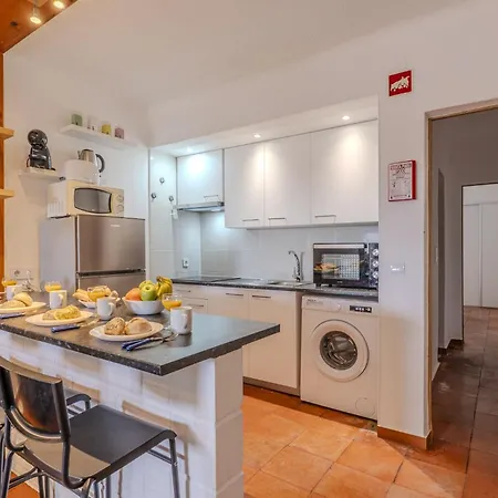#065 Zulmira Flat By Holidays Albufeira