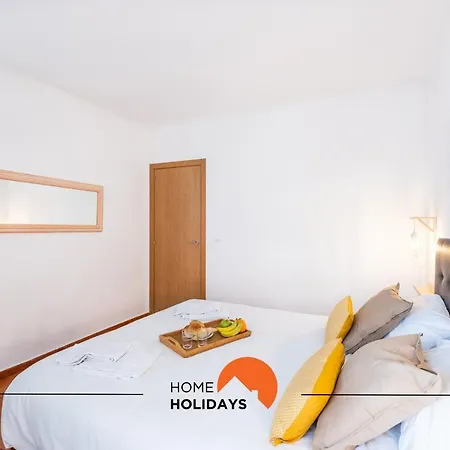 #065 Zulmira Flat By Holidays * Albufeira