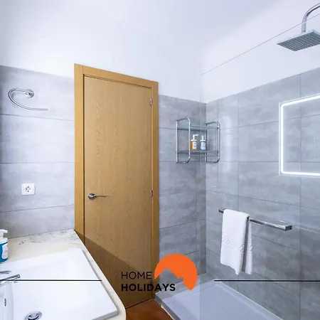 #065 Zulmira Flat By Holidays Apartamento *