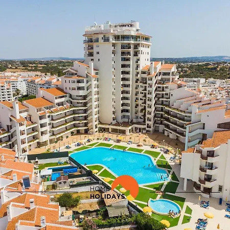 #065 Zulmira Flat By Holidays Apartamento